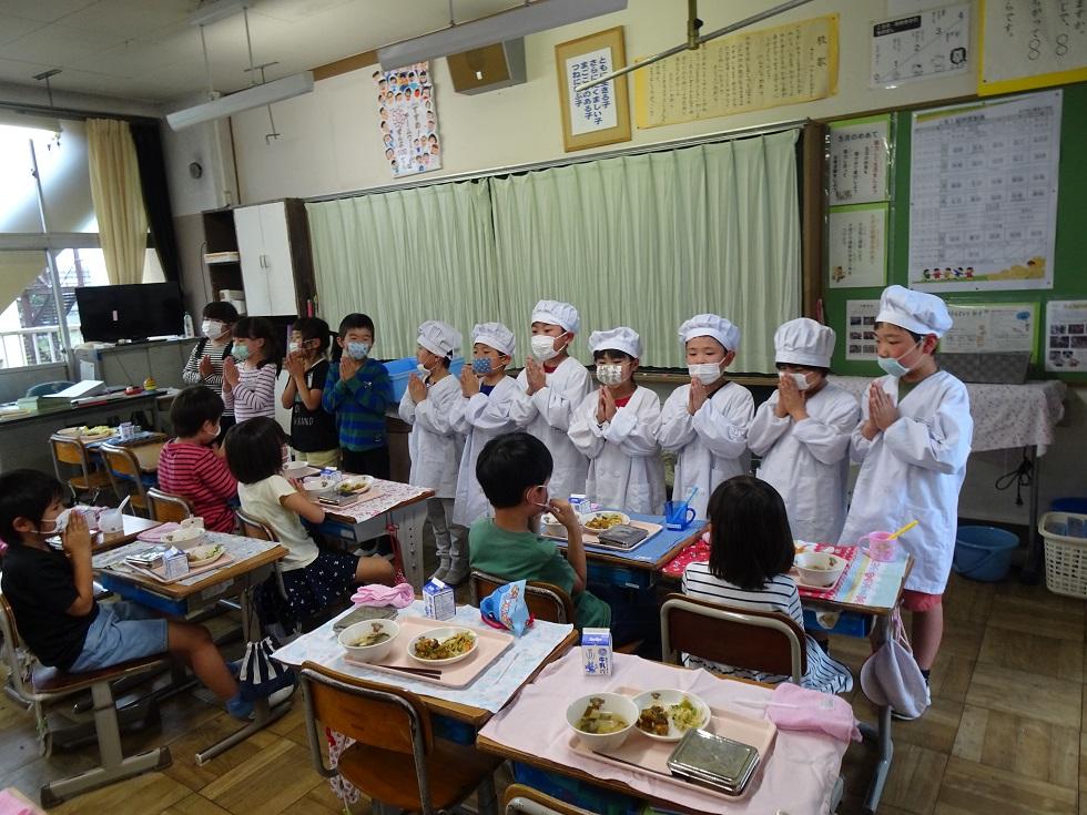 010521 給食2年