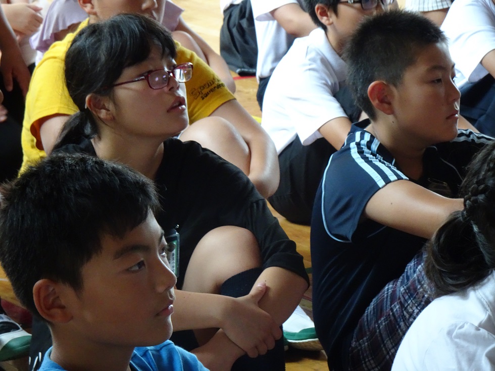 010702 全校朝会4