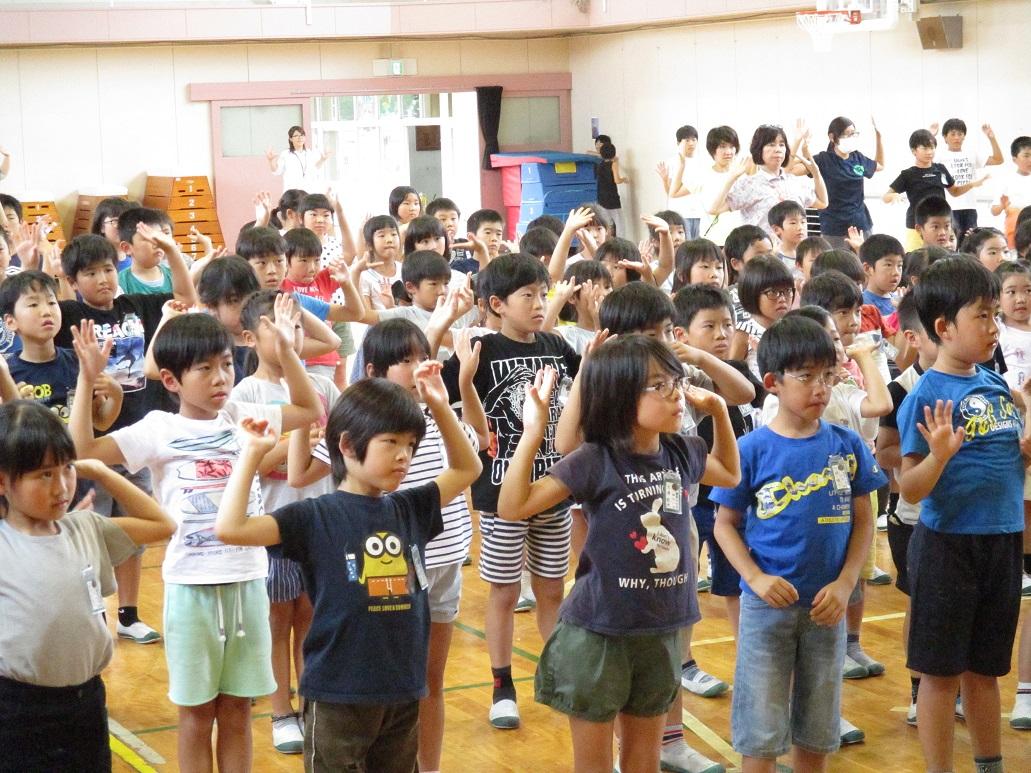 010703 体育集会6