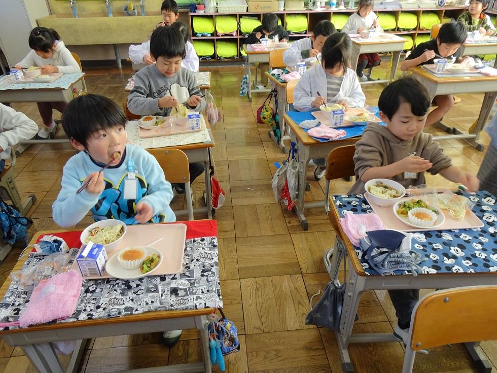 030209 給食1年1