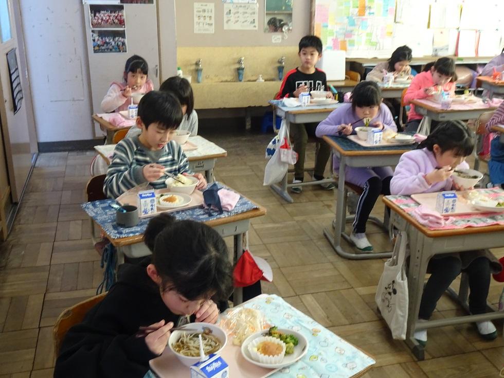 030209 給食2年2