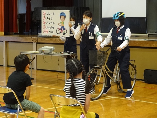 交通安全3・4年 交通安全3・4年