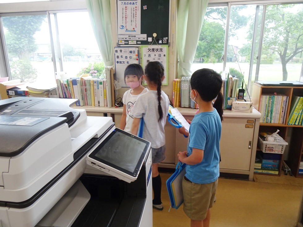 030709 職員室 030709 職員室