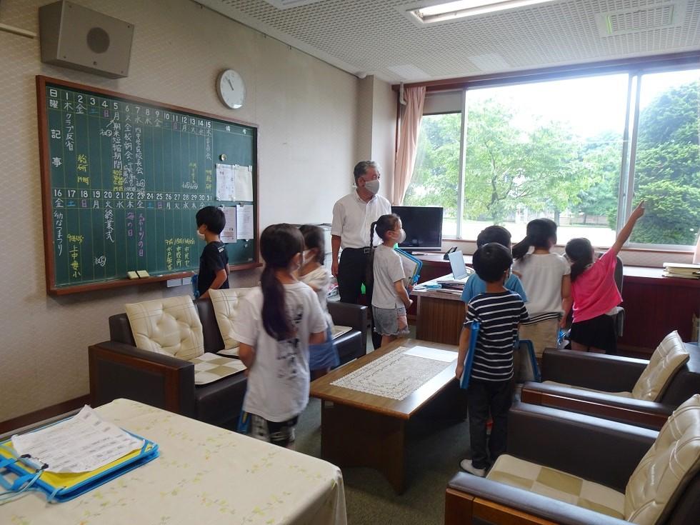 030709 校長室1