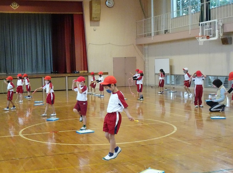 031022 1年1 031022 1年1