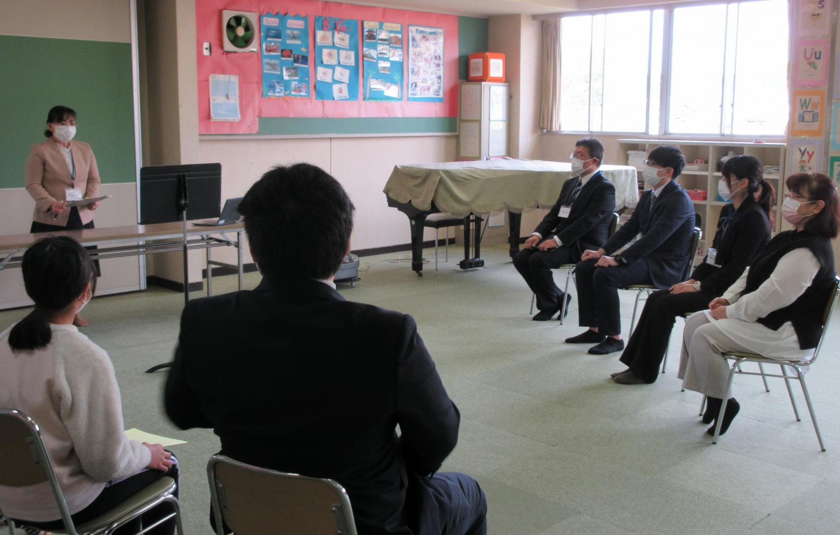 教頭先生の話IMG_2255 教頭先生の話IMG_2255