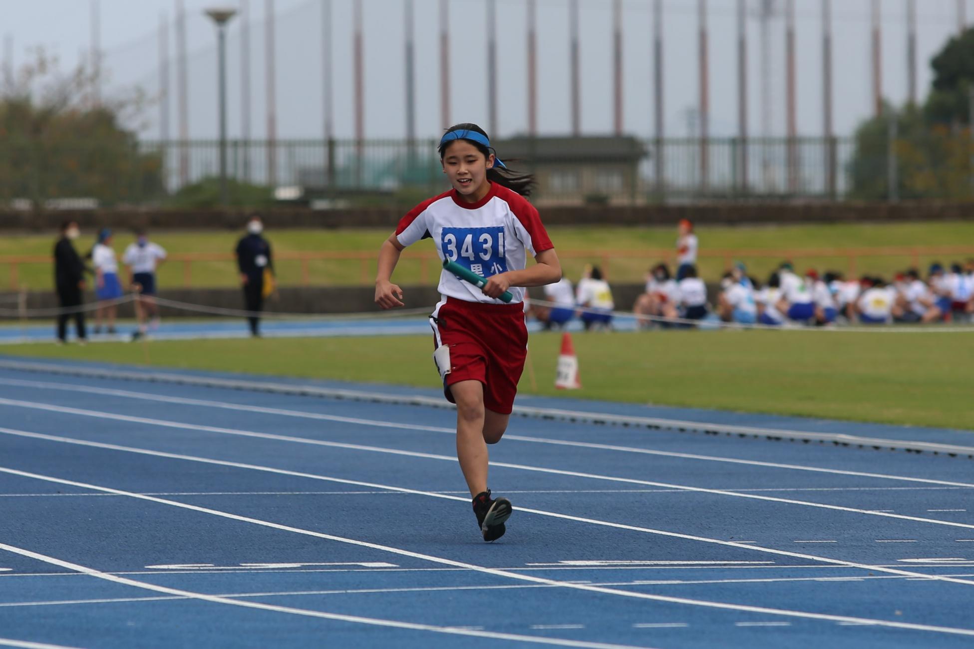 女子4×100mリレー(ゴール) 女子4×100mリレー(ゴール)