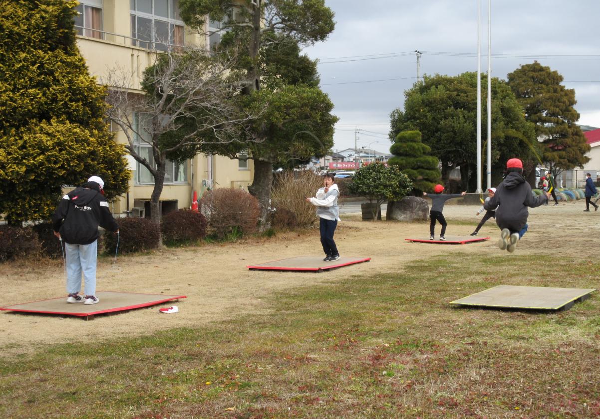 なわとび なわとび