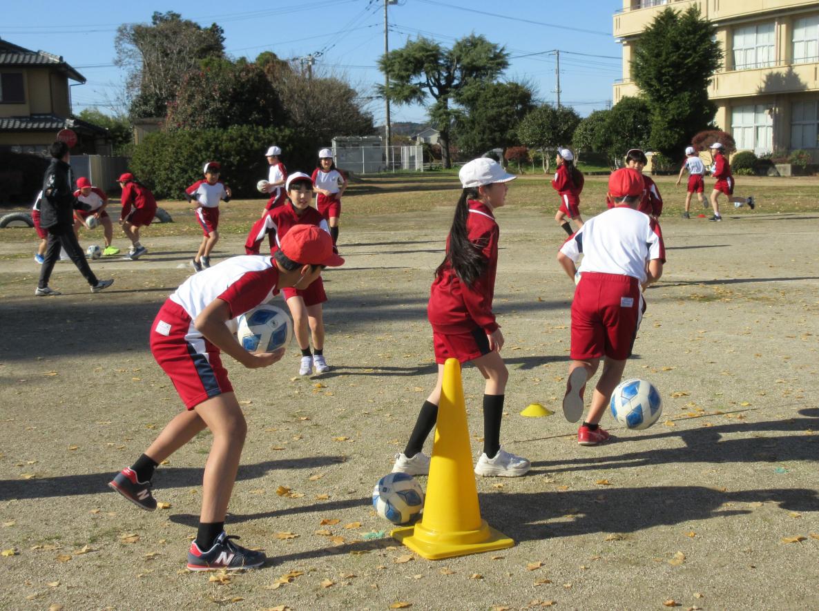 サッカー5