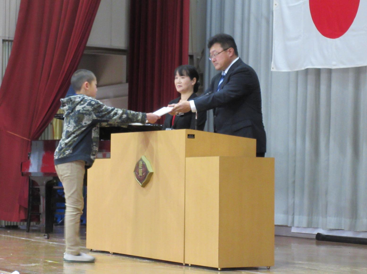 3年 3年