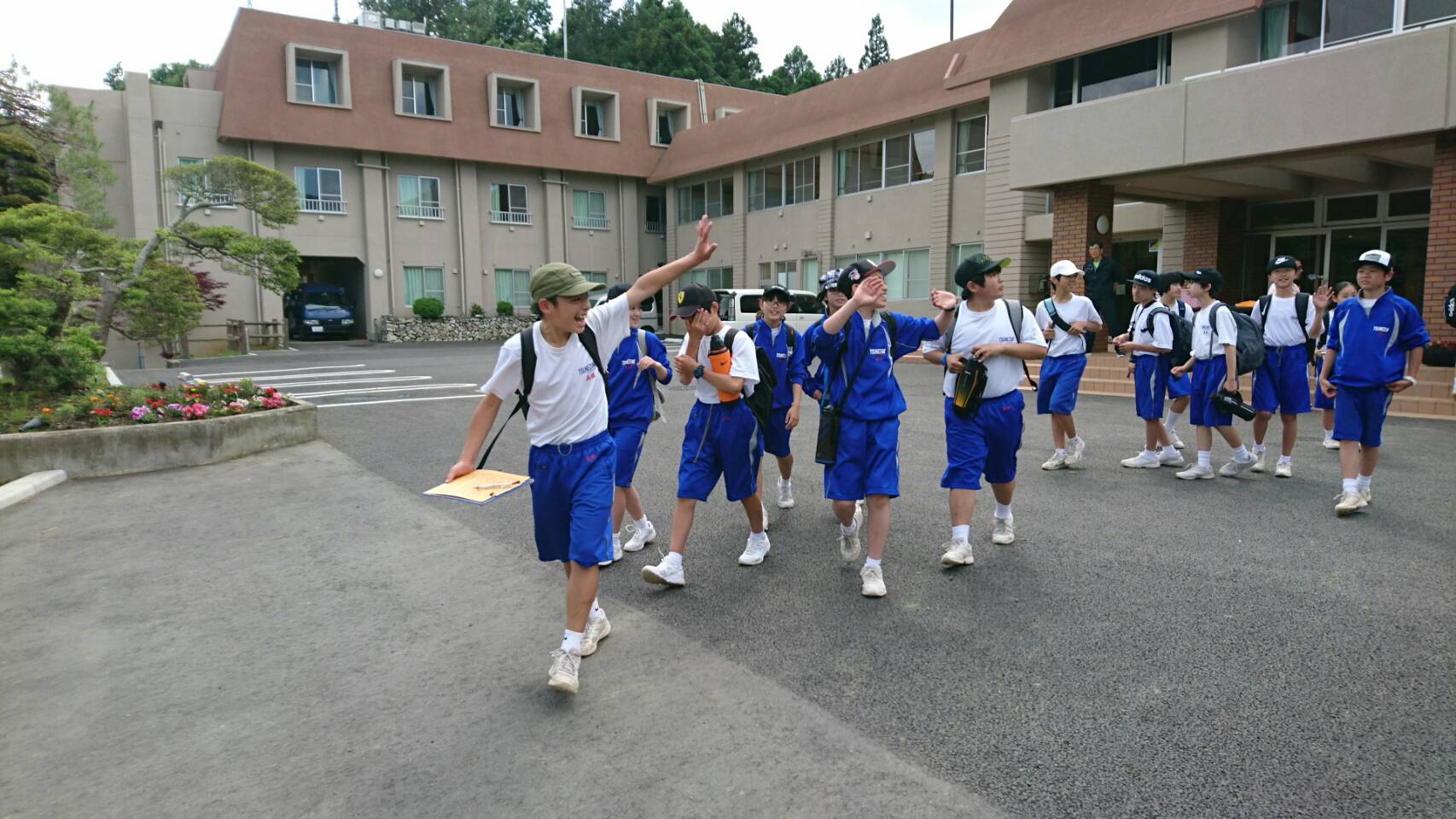 image2