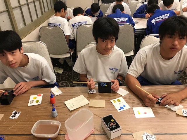 絵付け体験(1) 絵付け体験(1)