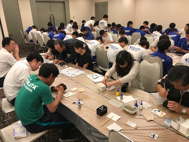 先生たちも集中 先生たちも集中