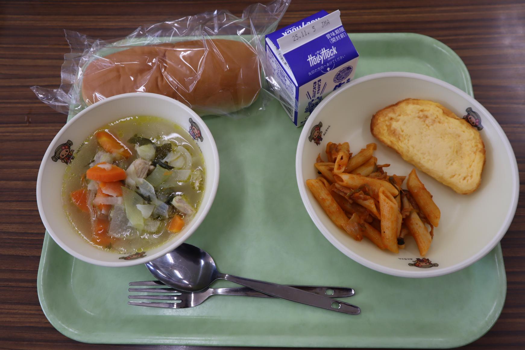251023給食 251023給食