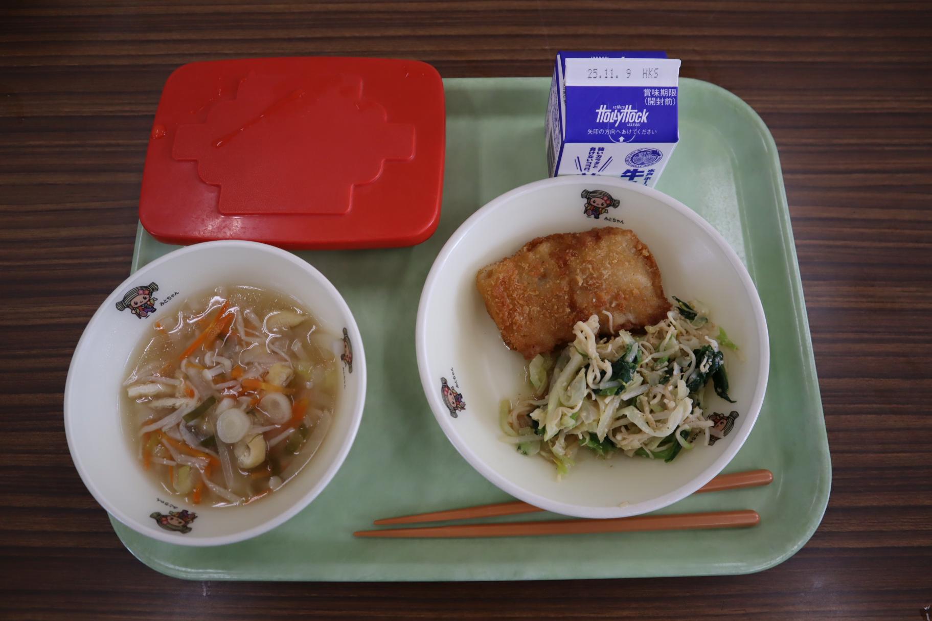 251027給食 251027給食