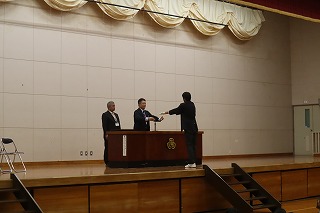 IMG_4376 (2) IMG_4376 (2)