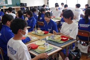 給食04 給食04