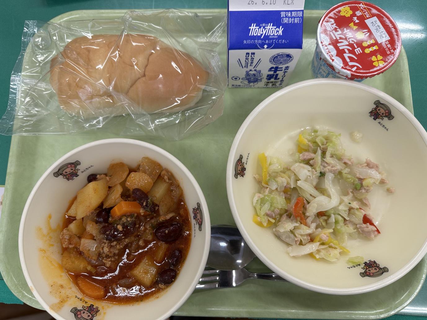260528給食 260528給食