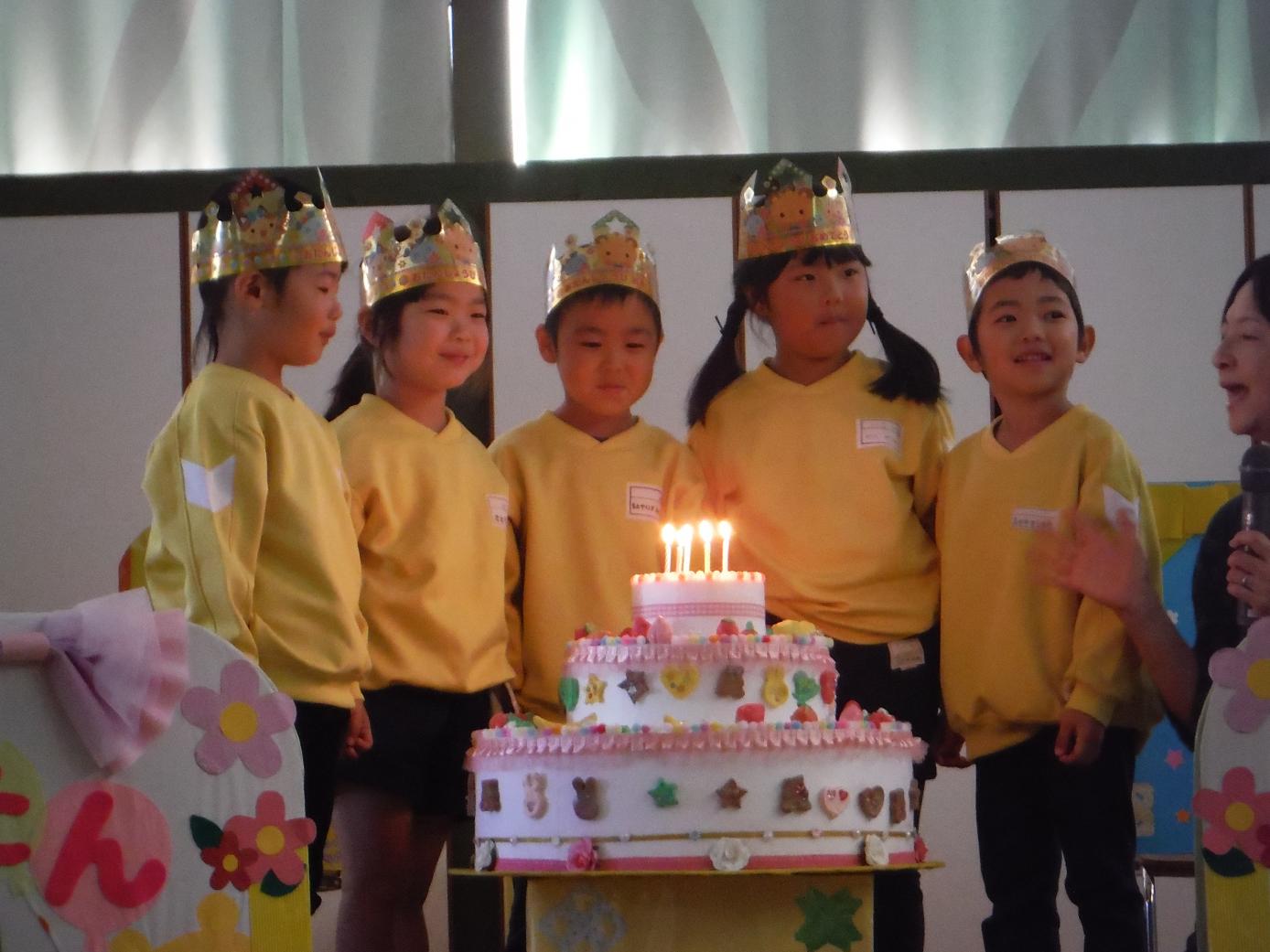 11誕生会 (15) 11誕生会 (15)