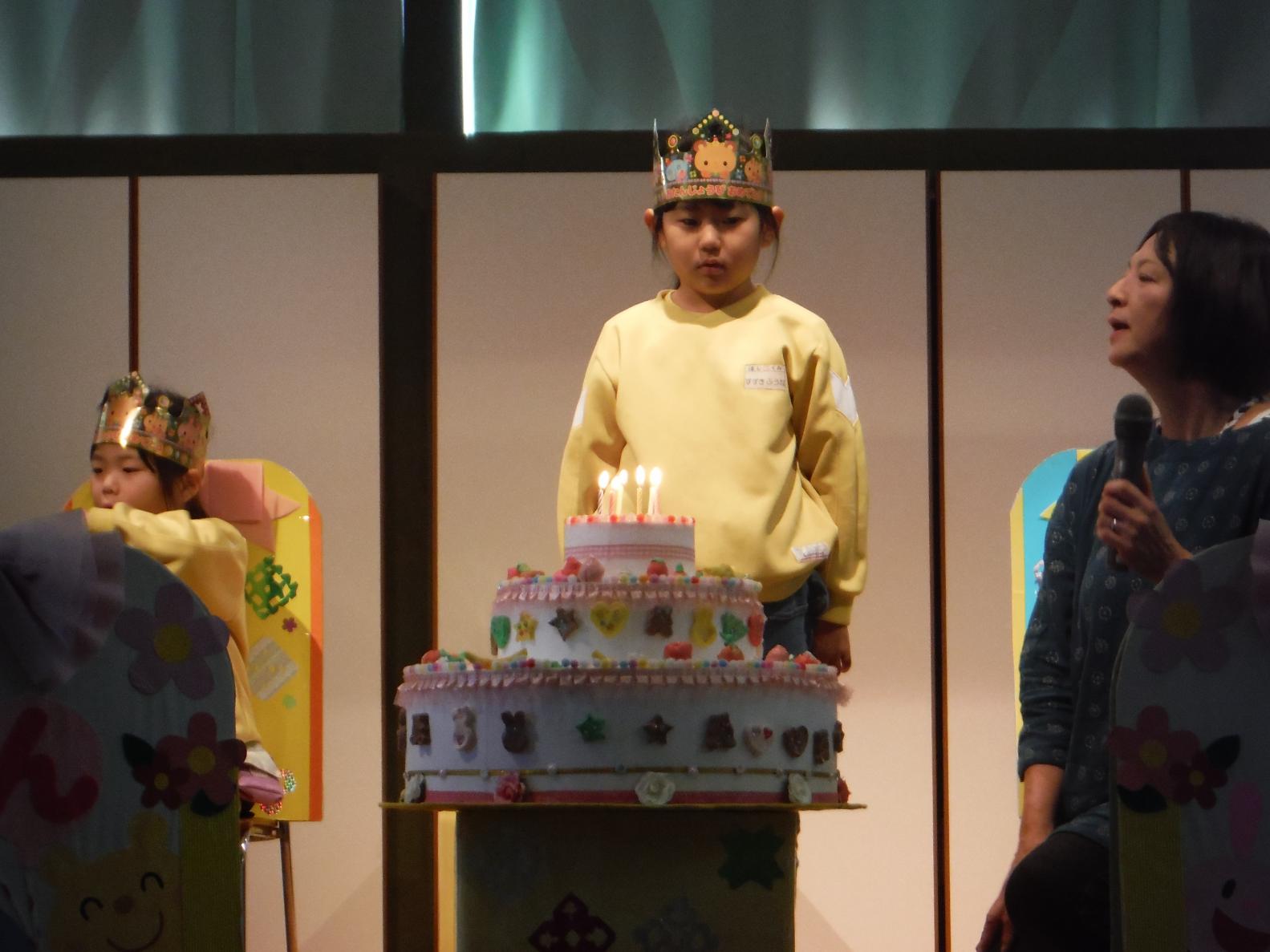 11誕生会 (16) 11誕生会 (16)