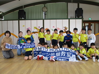 B9781A03-F2E8-46B3-A98A-C12D7B7A9CFA B9781A03-F2E8-46B3-A98A-C12D7B7A9CFA