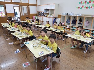 そら・給食 そら・給食