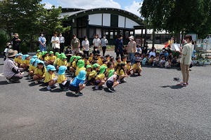 8 8