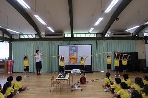 3 3