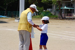 大同窓会会長にどうぞ