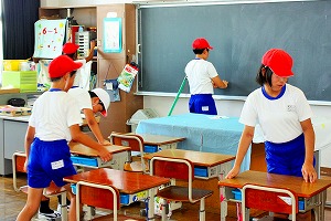 黙働も中心は6年生 黙働も中心は6年生