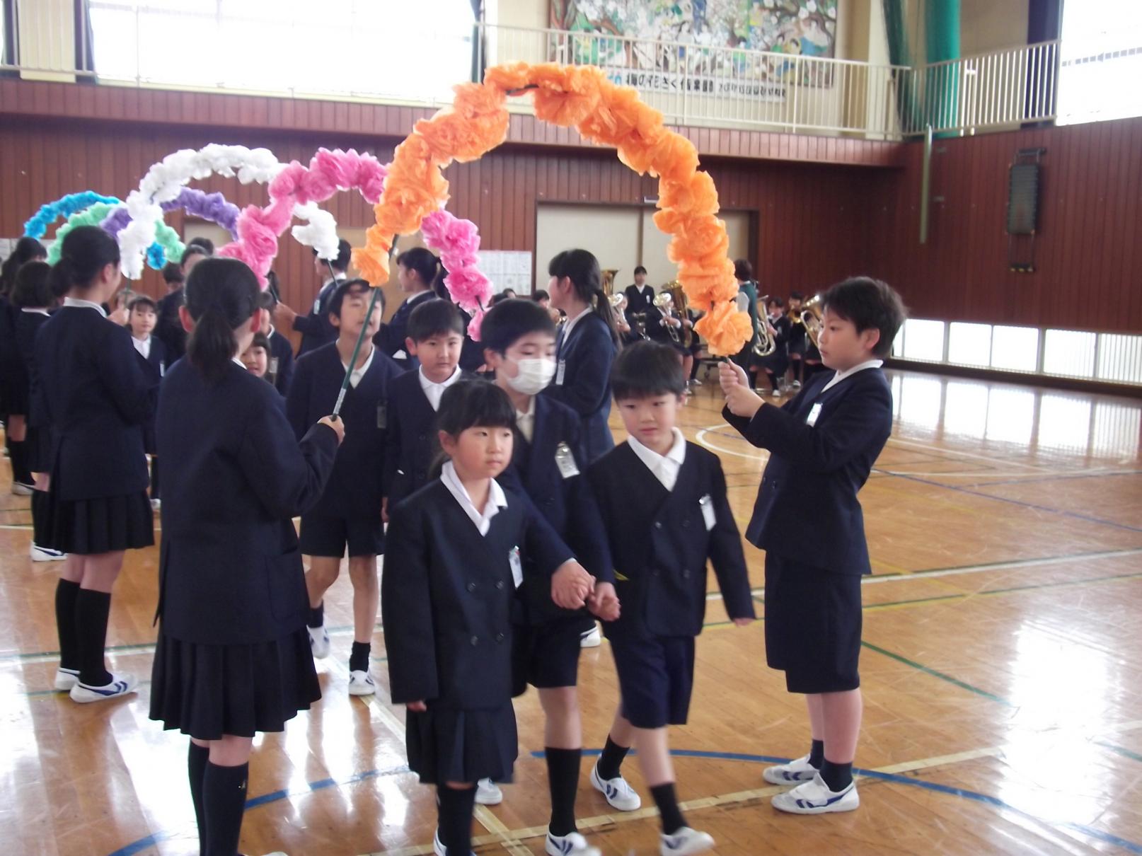 1年生を迎える会 1年生を迎える会