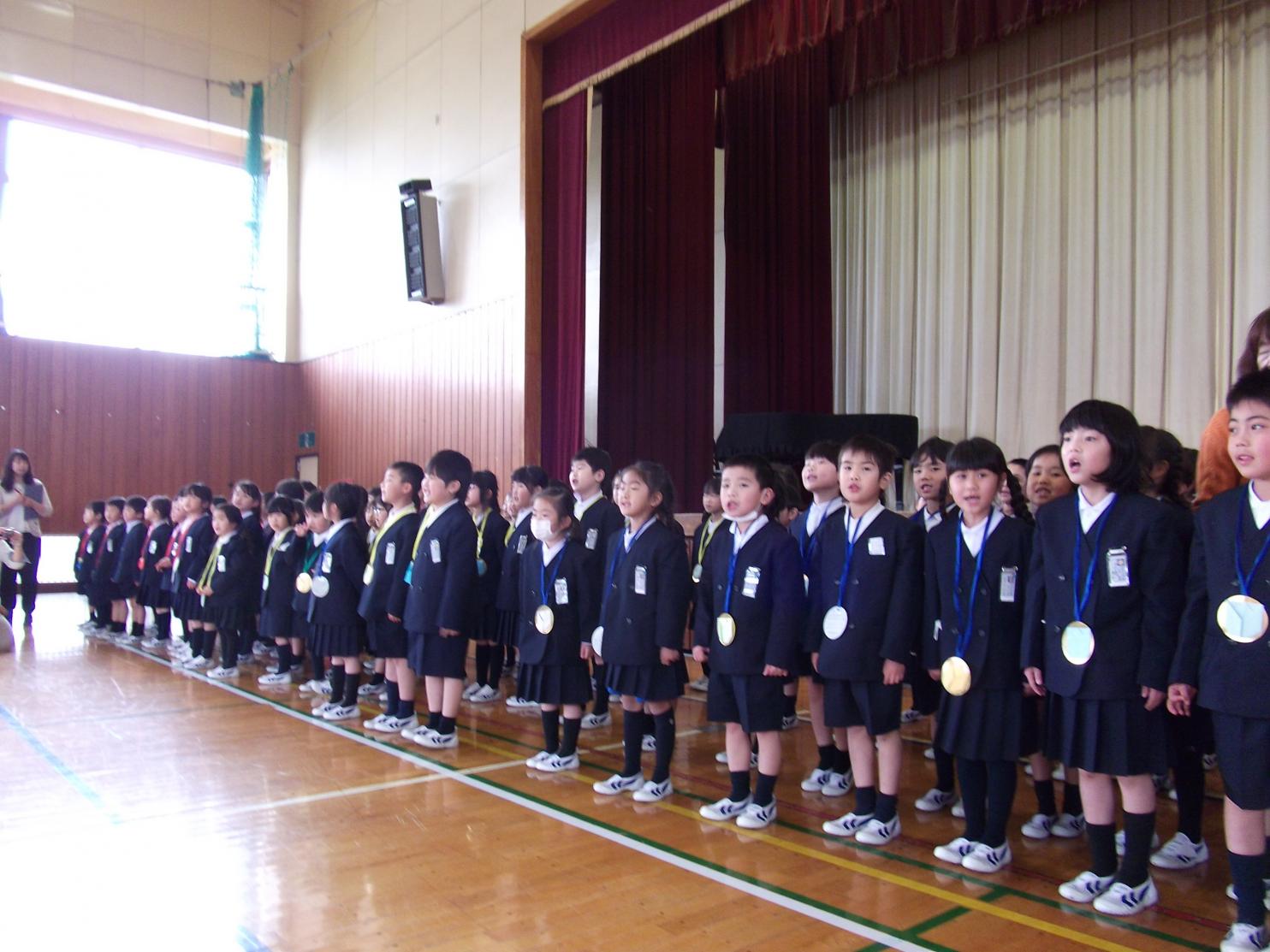 1年生を迎える会 1年生を迎える会