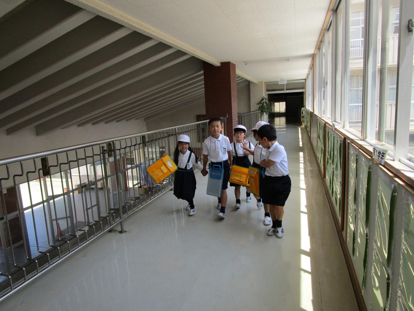 学校探検