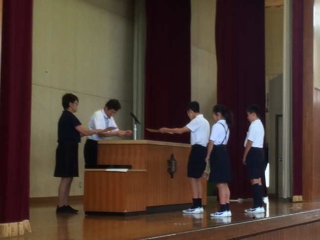 全校集会 全校集会