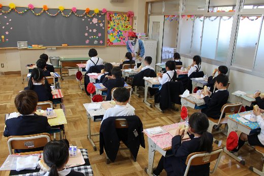 1組給食 1組給食