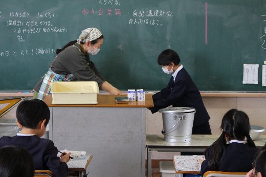 賞状伝達 賞状伝達