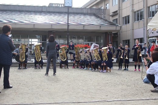 低音2 低音2