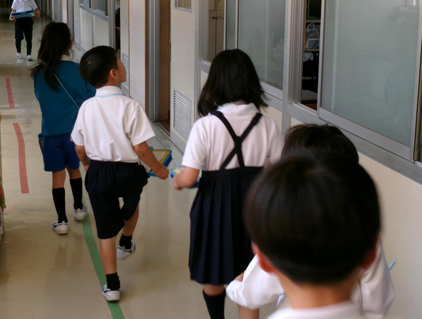 学校探検02