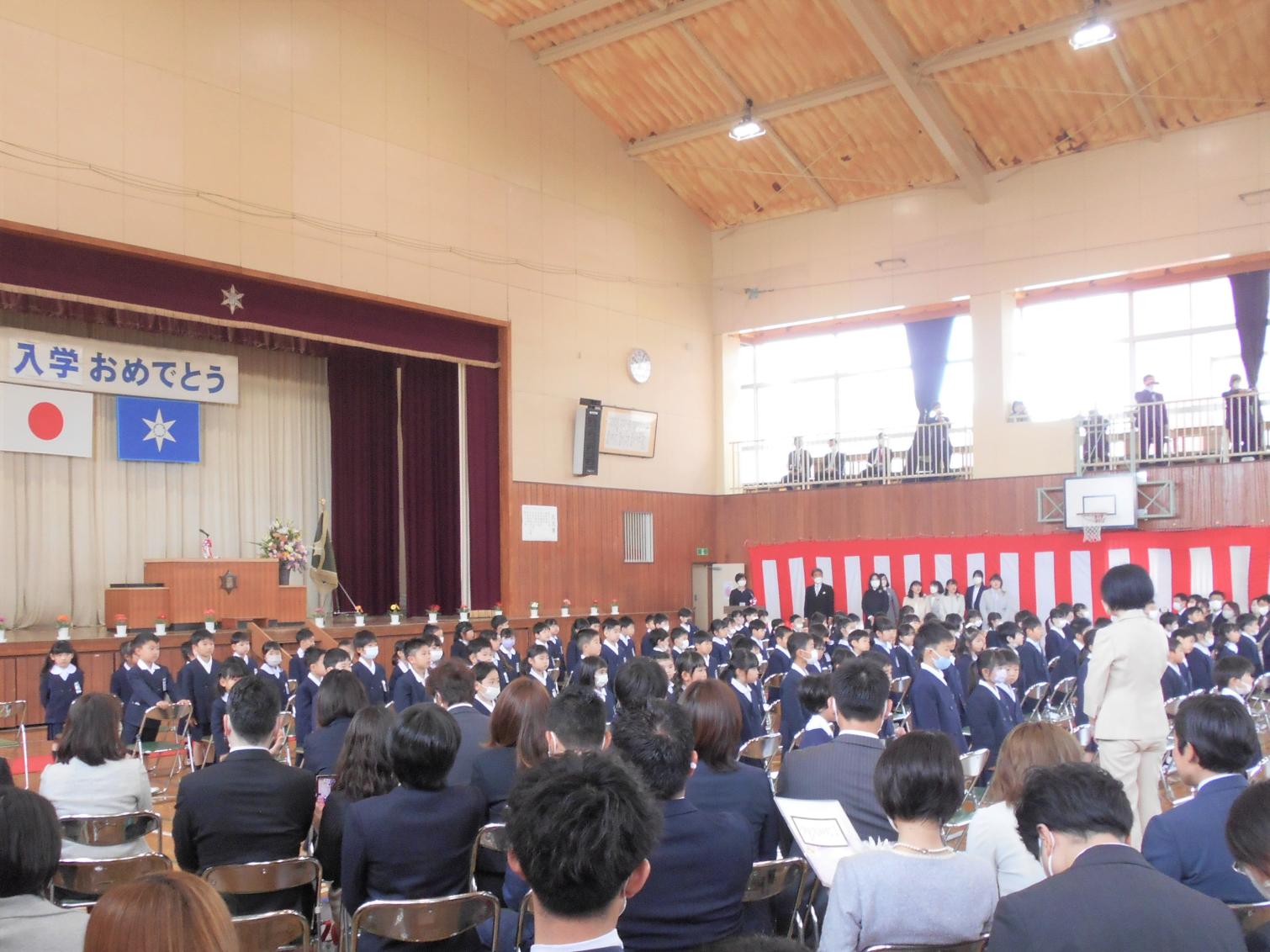 校歌斉唱 校歌斉唱