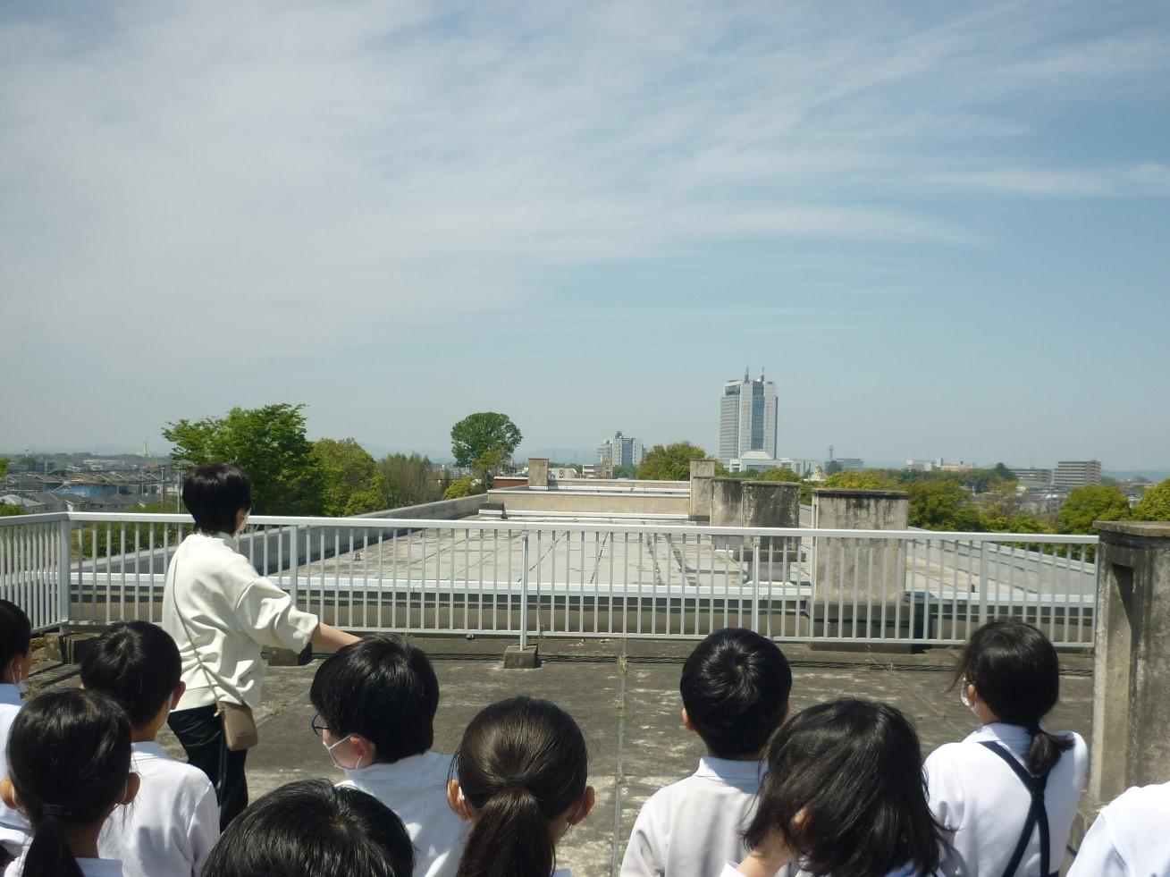 県庁が見える