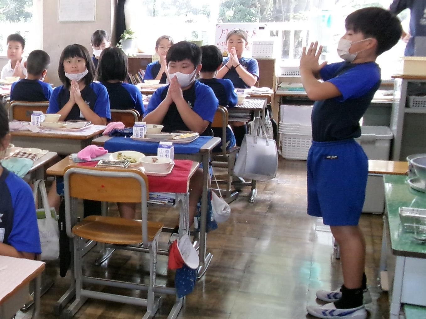 4年1組「いただきます」