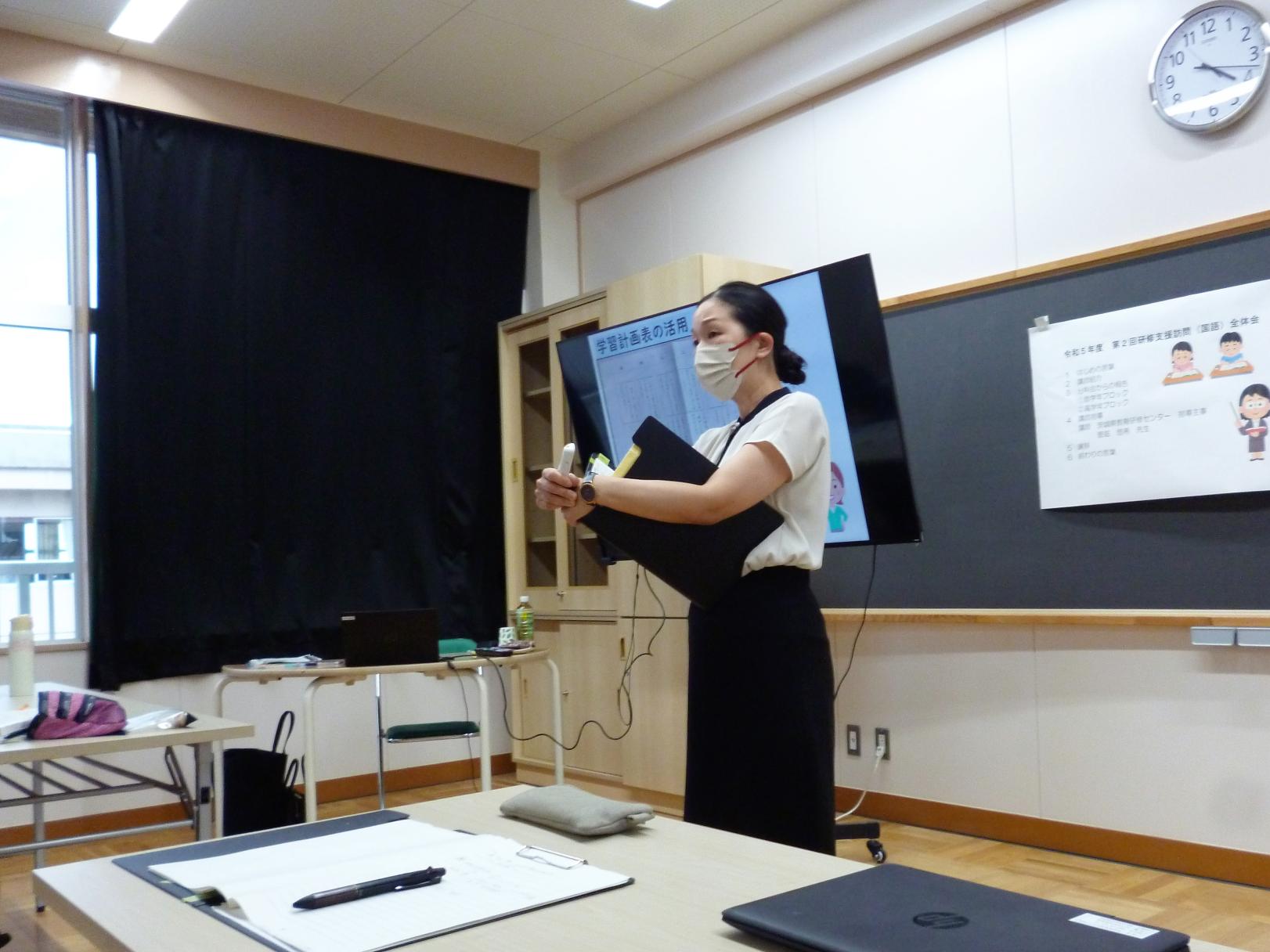 講師よりの助言をいただく 講師よりの助言をいただく