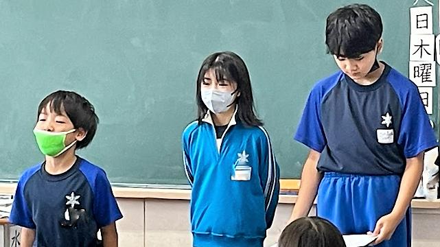 代表の友達と一緒にもう一度あいさつ練習