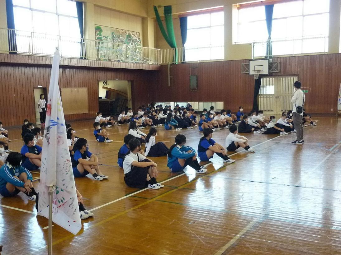 始まる前に最終確認する5年生