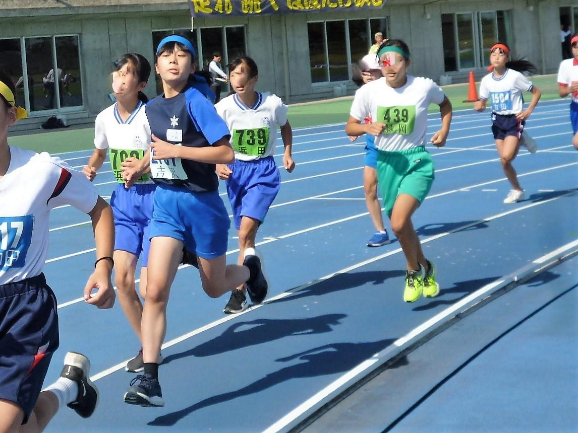 1000m走