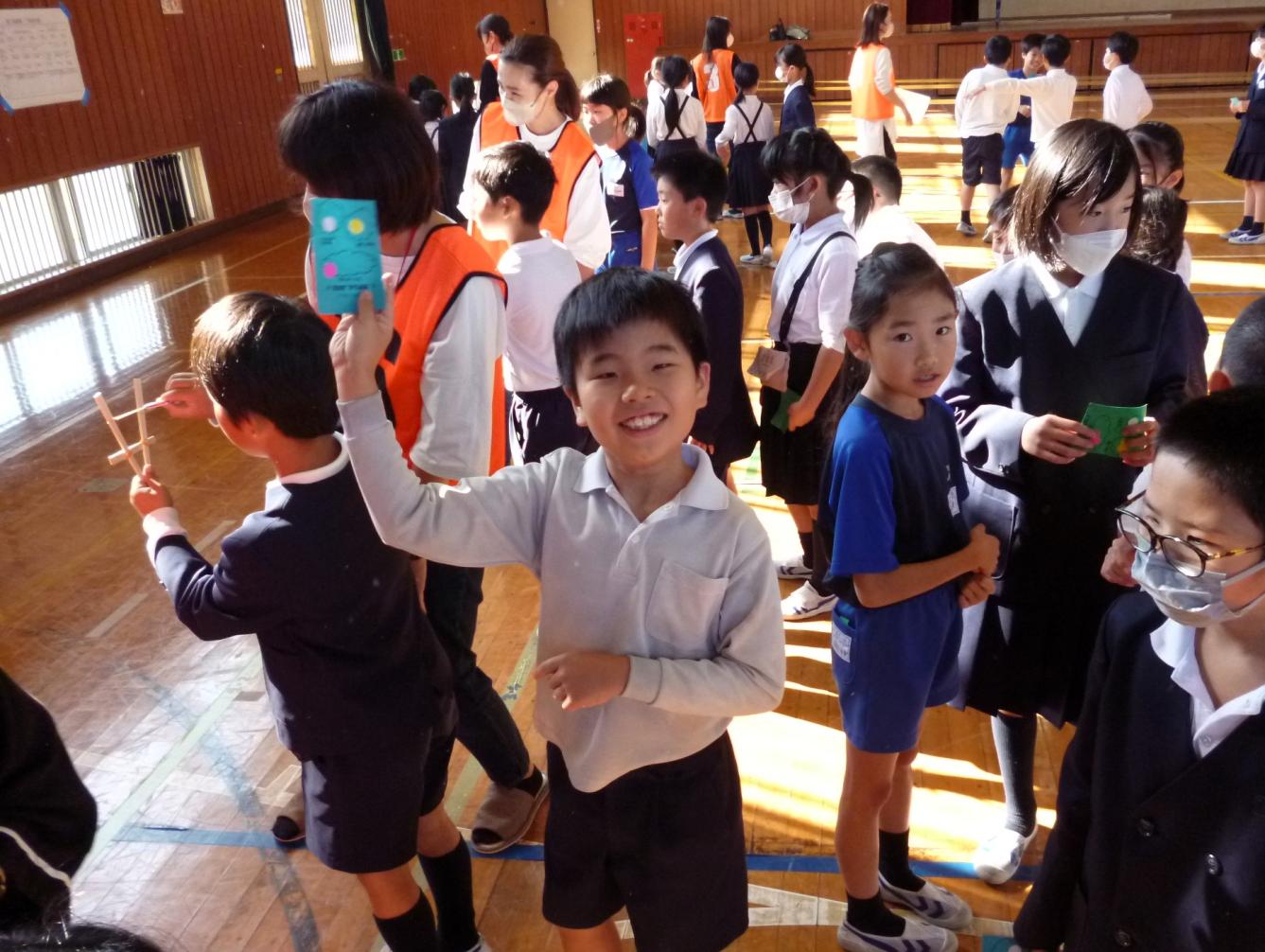 シールを貼って遊んだ回数を確認します