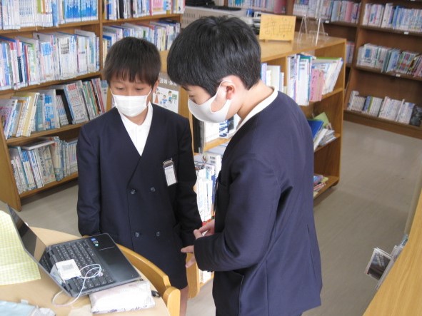 説明の仕方を練習しています