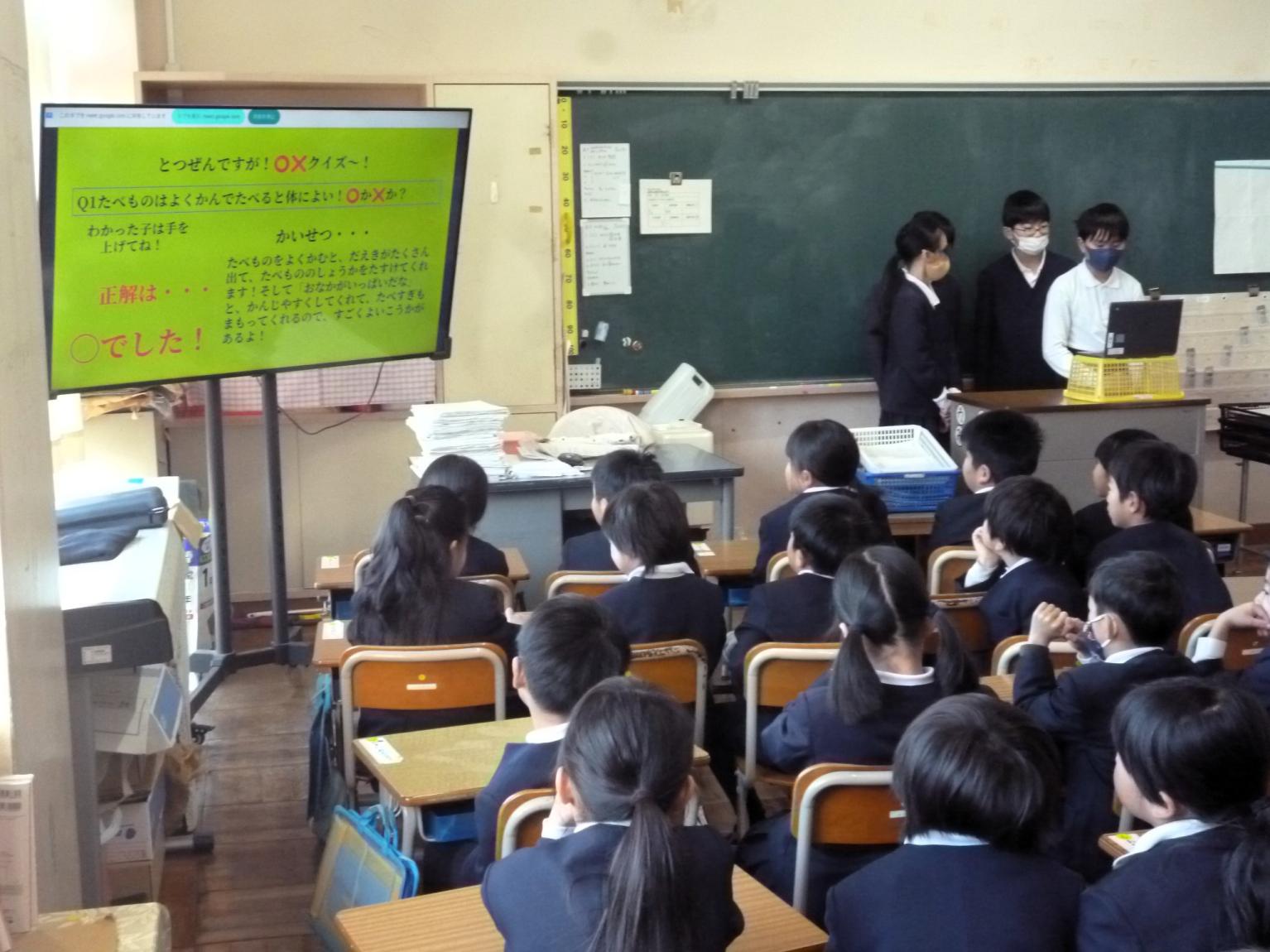 一生懸命に聞いています 一生懸命に聞いています