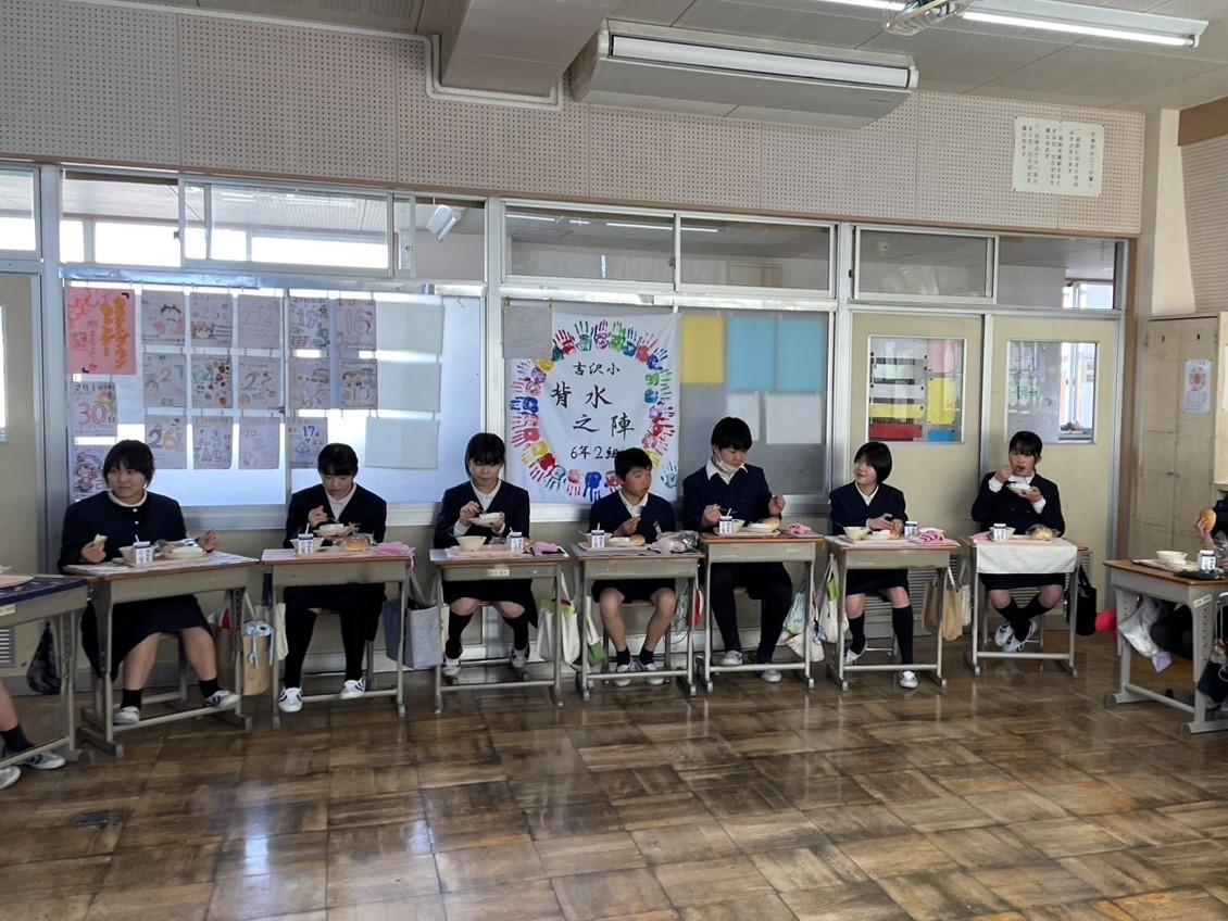 少し緊張気味でもあります