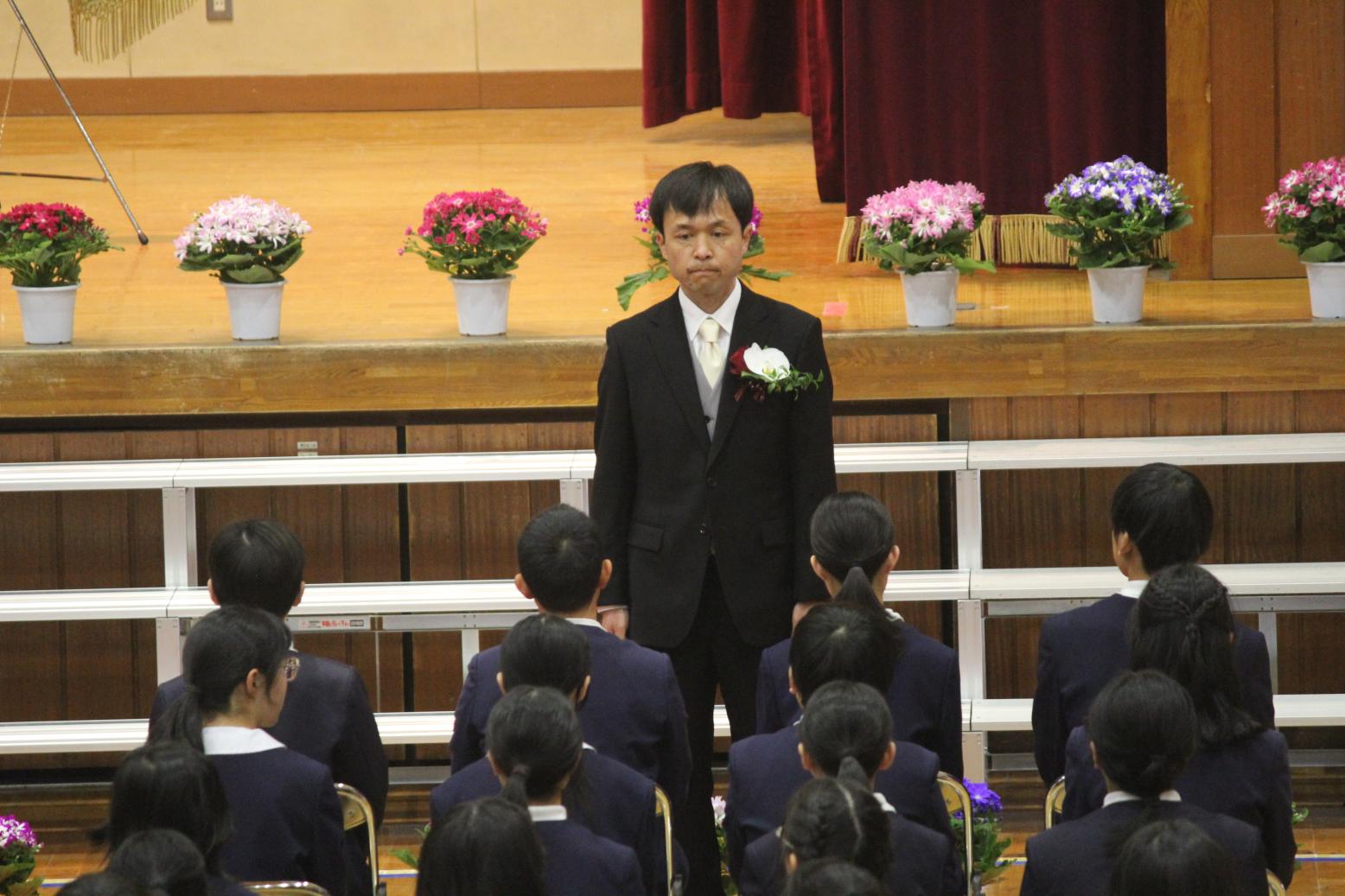 4組の退場です 4組の退場です